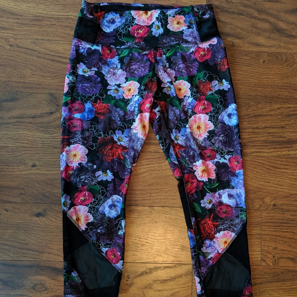 Cropped Floral Leggings
